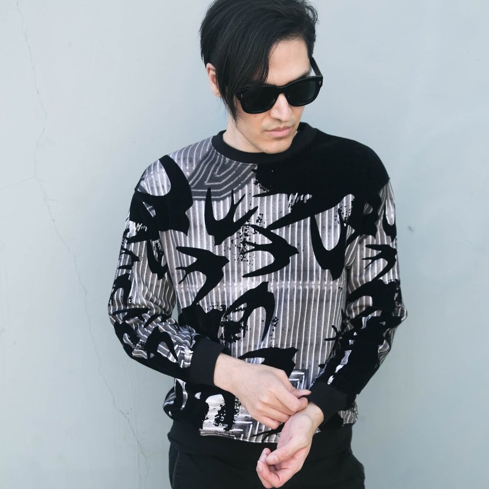McQ Alexander Mcqueen Swallows Bird Sweatshirt Black and Gray Men's Size XS